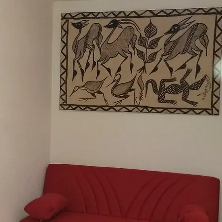 Airport Butterfly Apartman *